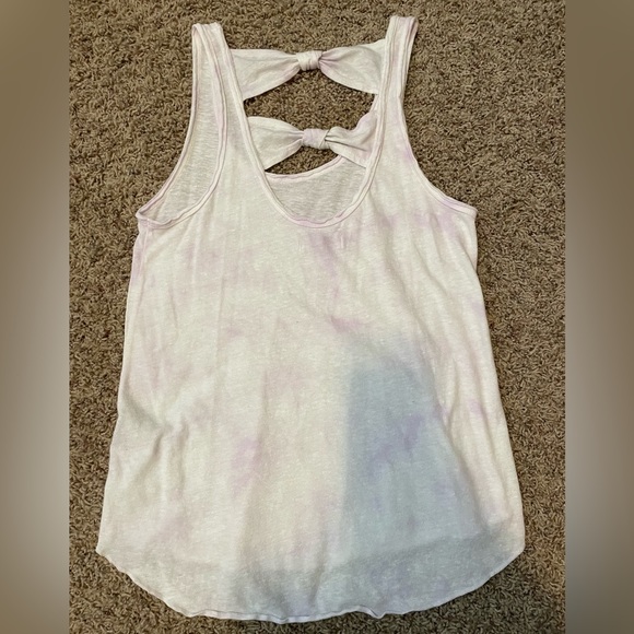 Tank top with bows. - Picture 2 of 2